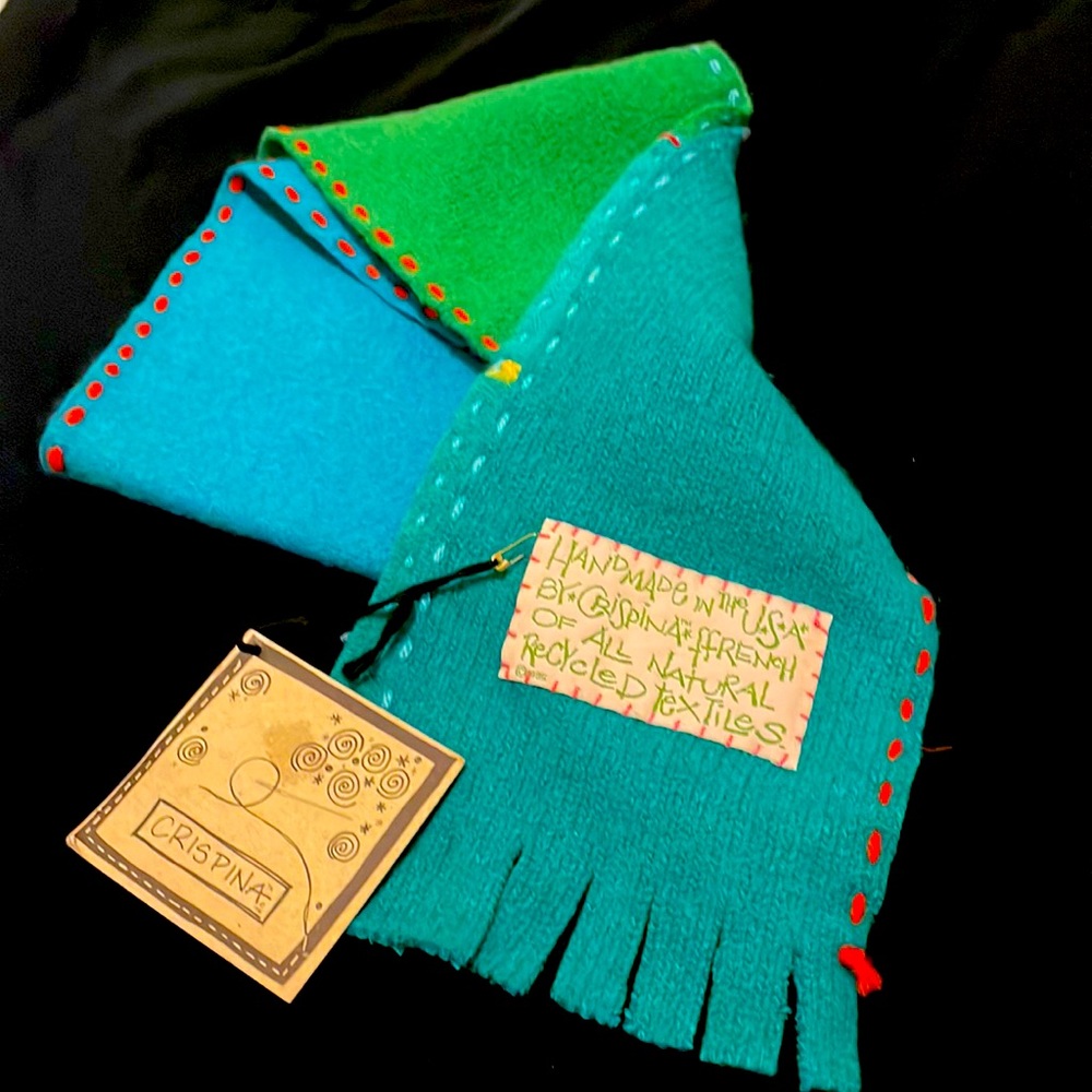 Handmade green scarf